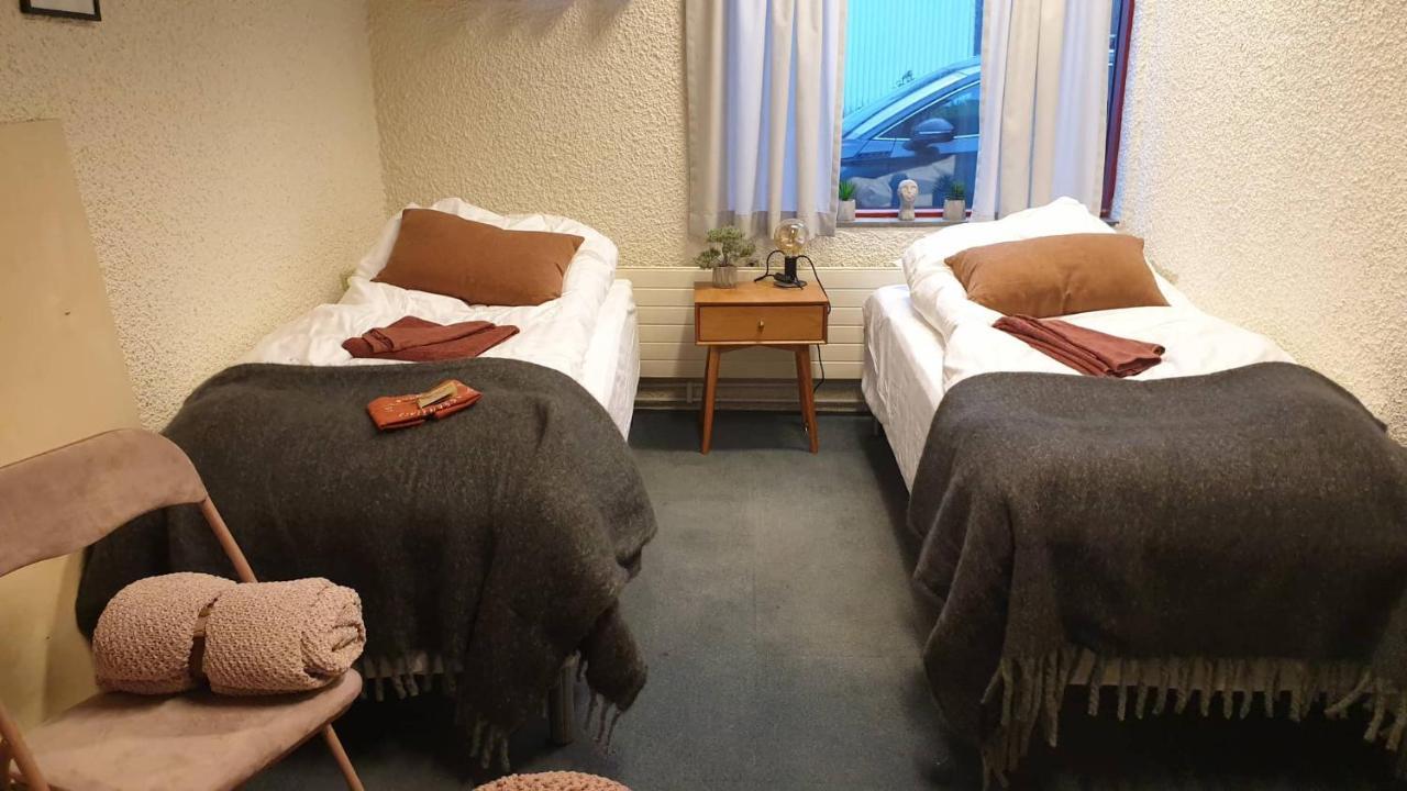 The Bank Sleeping Guesthouse Neskaupstaður Kültér fotó