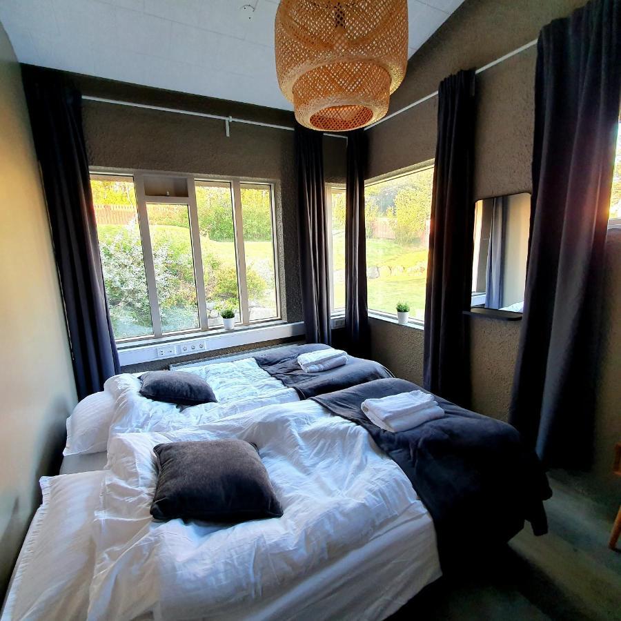 The Bank Sleeping Guesthouse Neskaupstaður Kültér fotó